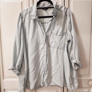 Express Chambray Button Down